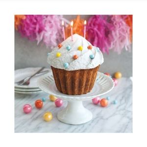 Nordic Ware Cute Cupcake Cake pan